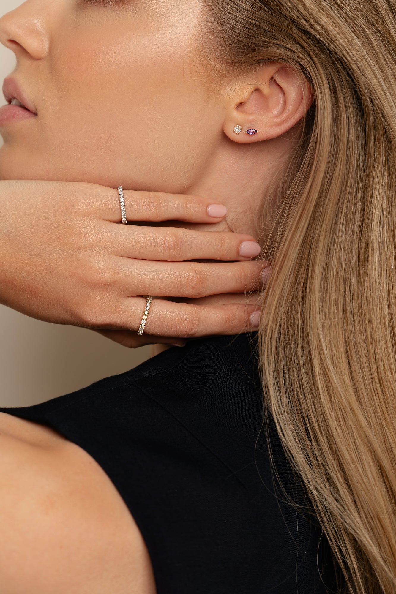 Oval Stud Earrings